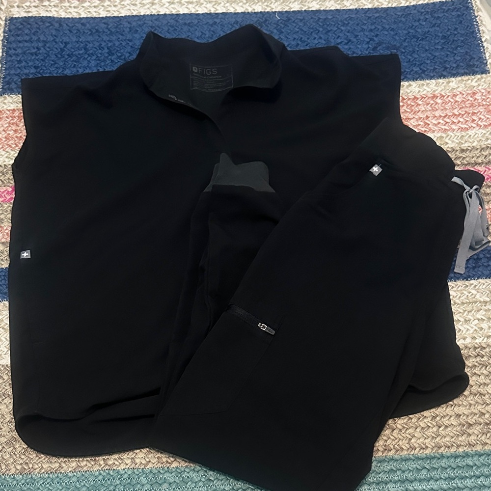 Zamora
Joggers Scrub pants only
Black